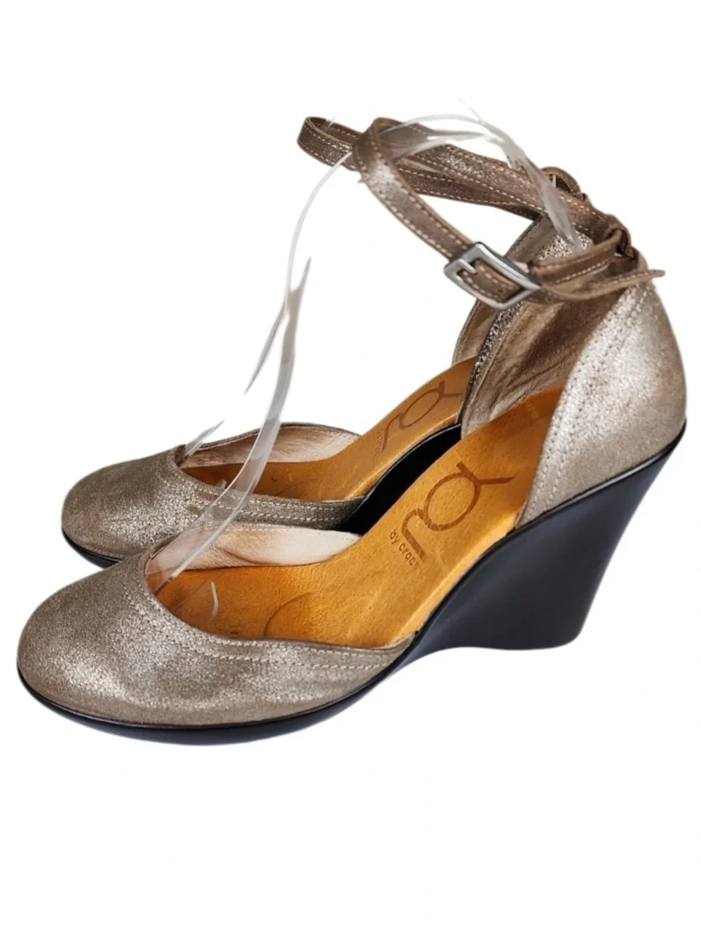 YOU by Crocs Metallic Champagne Ankle Strap Wedge Heels Women’s US 7.5 EU 38